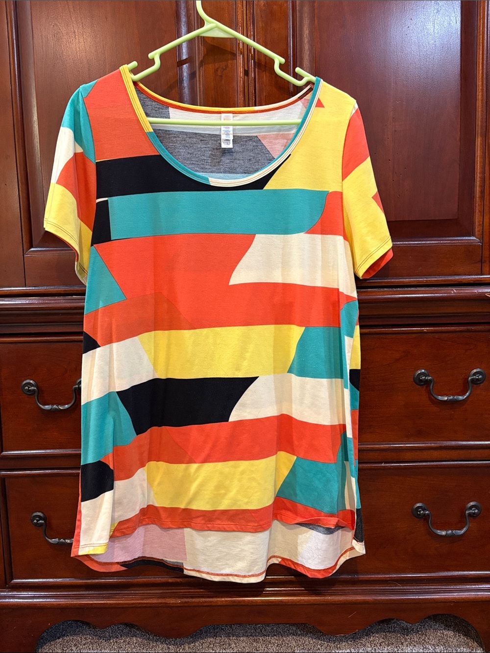 Women’s Multicolor Abstract Stripe Short Sleeve Top